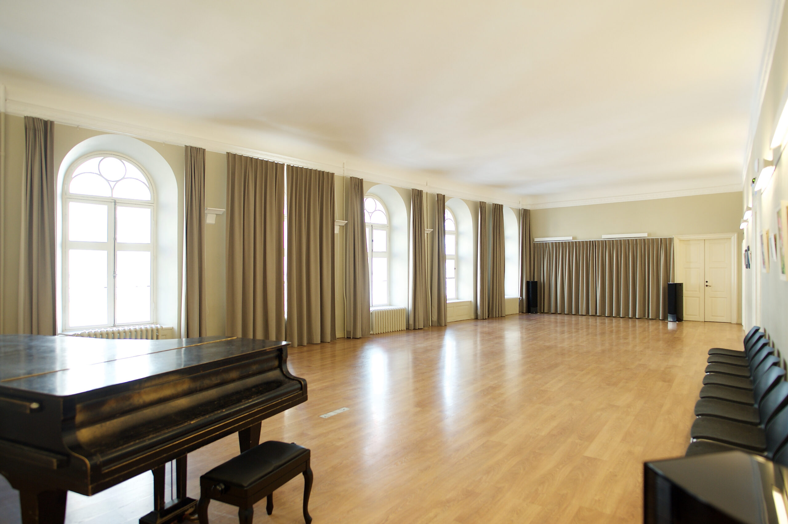 Vanalinna maja suur saal