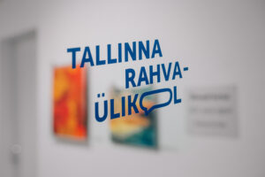 Tallinna Rahvaülikooli logo